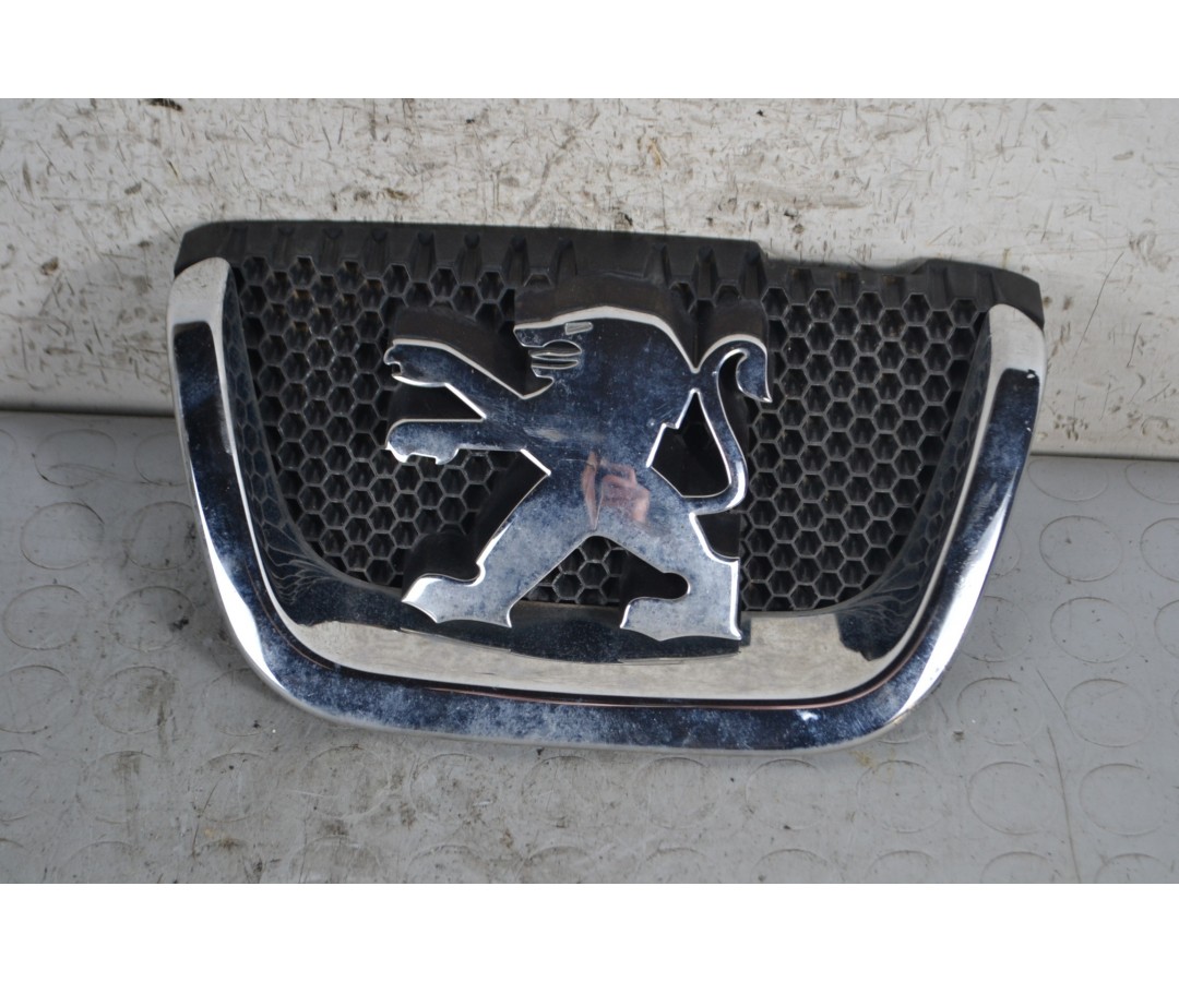 Logo Griglia Anteriore Peugeot 407 dal 2004 al 2012 Cod 9648195677  1670599184680