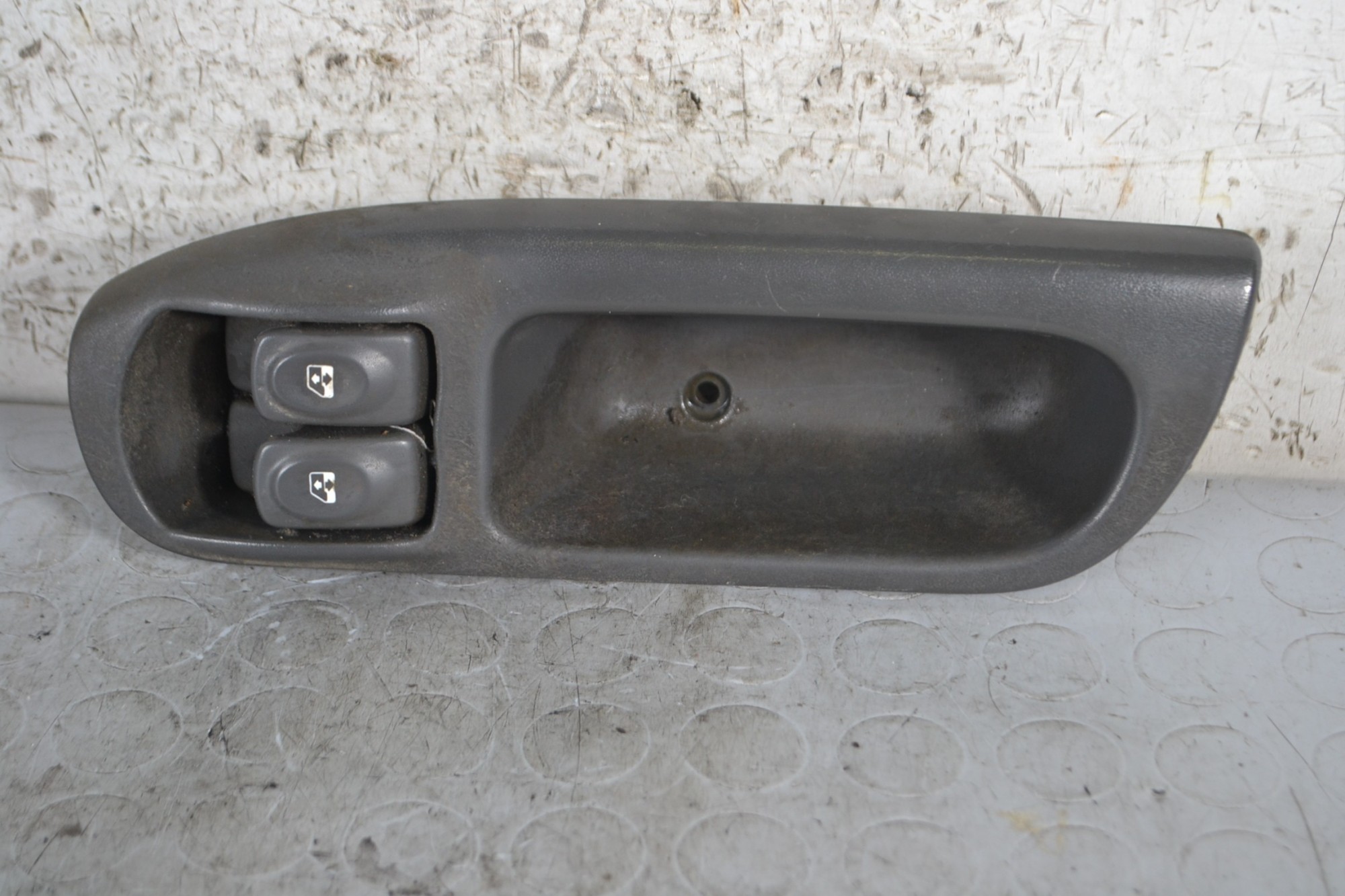 Pulsantiera alzacristalli SX Renault Scenic Dal 1999 al 2003 Cod 27262  1671109979055