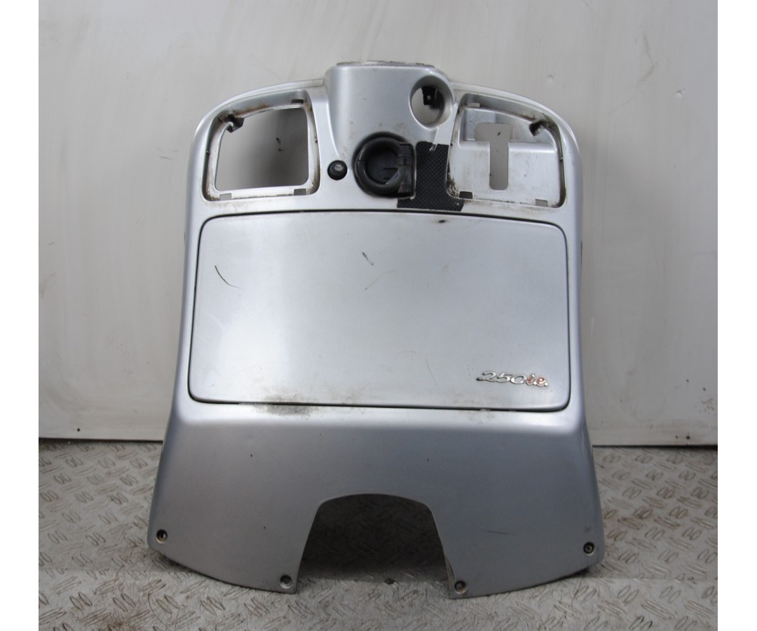 Carena Retroscudo Piaggio Vespa GTS 250 Dal 2005 al 2012  1671550789265