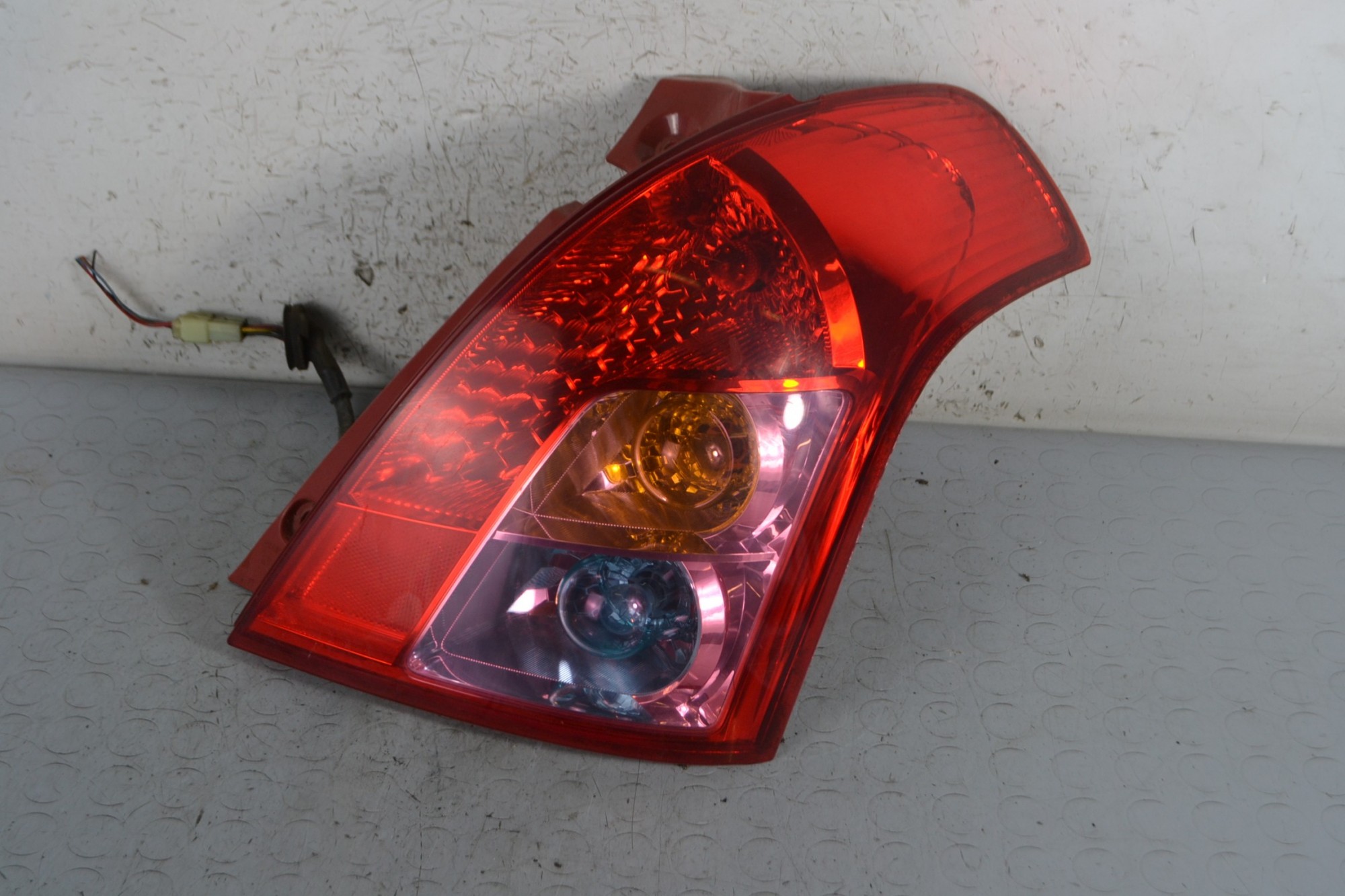 Fanale Stop Posteriore DX Suzuki Swift IV dal 2007 al 2010 Cod 3565072K00000  1672228267634