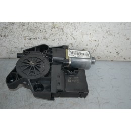 Motorino alzacristalli anteriore DX Renault Megane III Dal 2008 al 2016 Cod 807301396R  1672321023182