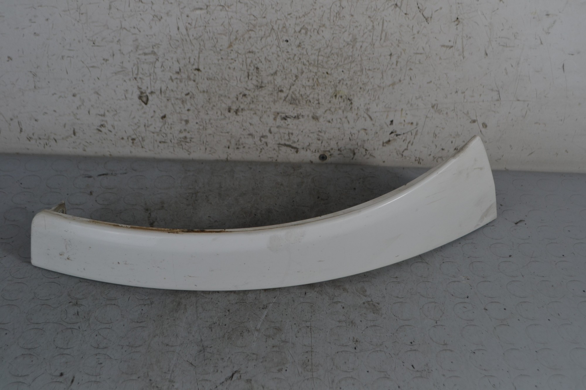 Rivestimento modanatura inferiore faro anteriore SX Fiat Ducato Dal 2006 al 2014 Cod 1306529070  1672398115285