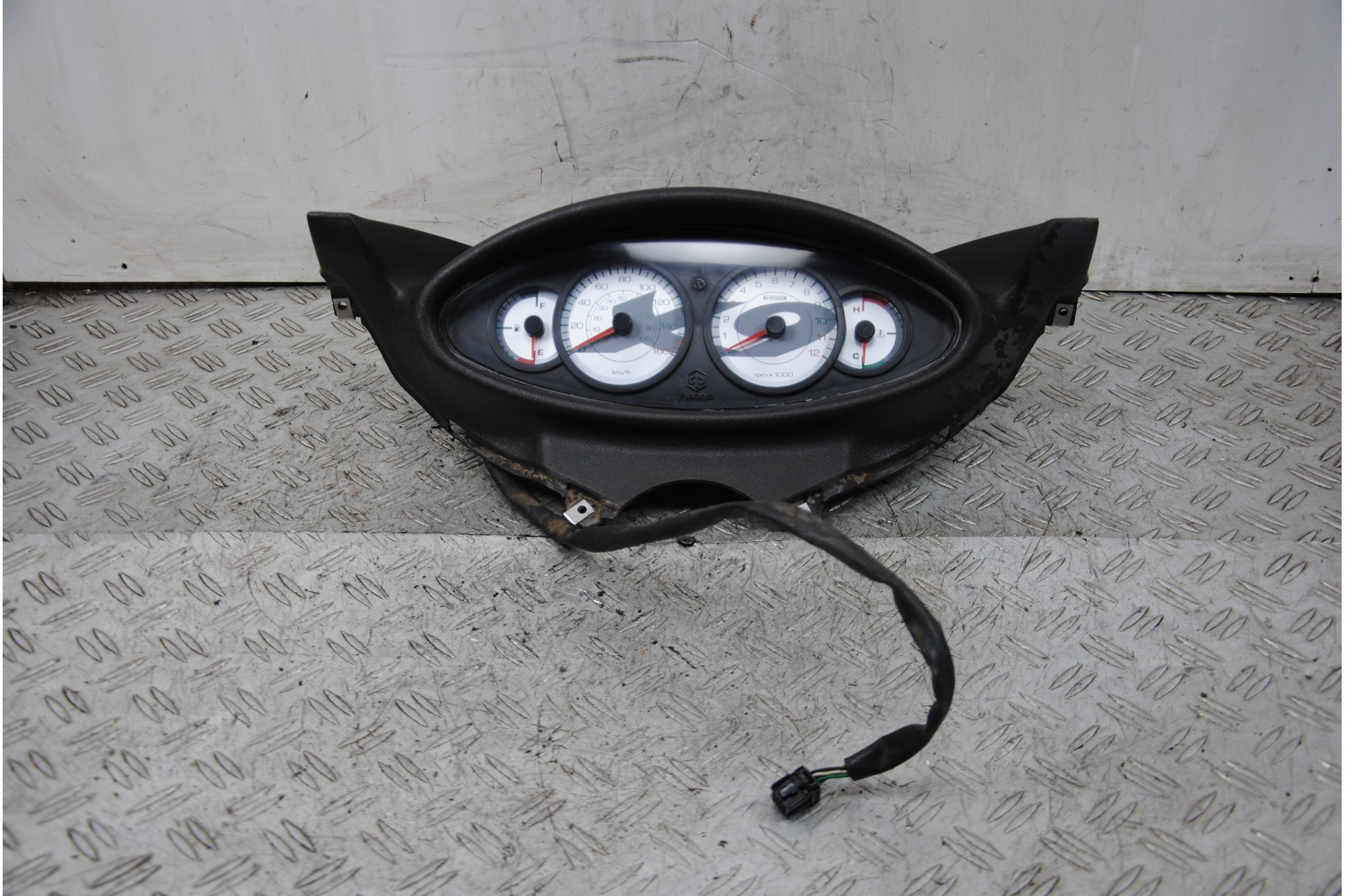 Strumentazione Contachilometri Piaggio X9 250 Evolution Dal 2004 al 2006 Carb  1672840688404