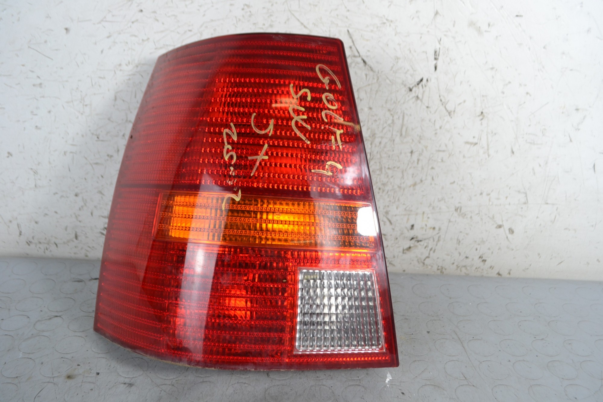 Fanale stop posteriore SX Volkswagen Golf IV SW Dal 1997 al 2004 Cod 1J9945257A  1673250499048