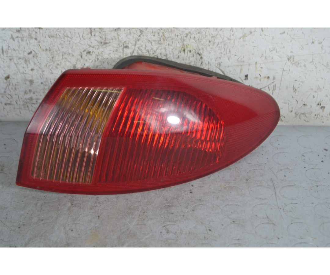 Fanale Stop Posteriore Esterno DX Alfa Romeo 147 dal 2000 al 2010 Cod 46556347  1673512216888