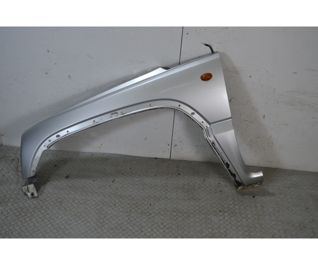 Parafango anteriore SX Jeep Cherokee Dal 2002 al 2007 Colore grigio argento  1674556630784