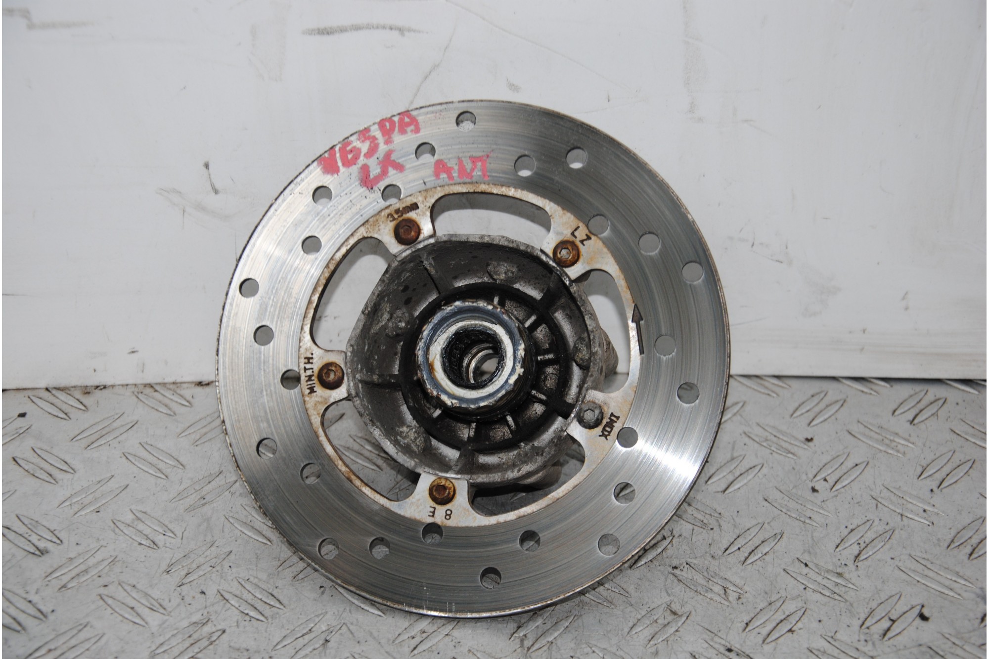 Mozzo Ruota Con Disco Freno Anteriore Piaggio Vespa LX 150 Dal 2012 al 2013  1674568477636