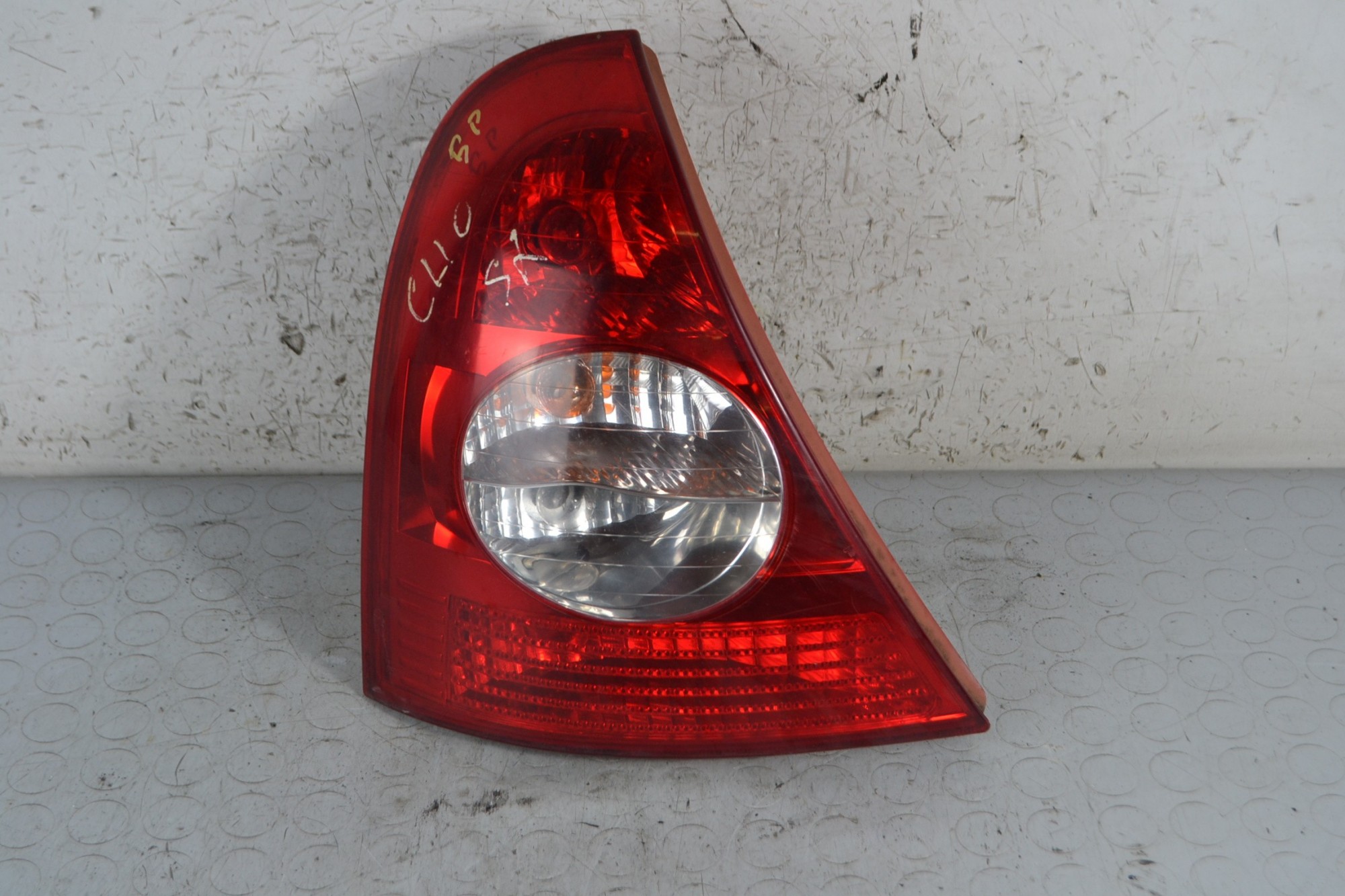 Fanale stop posteriore SX Renault Clio II Dal 1998 al 2012 Cod 8200071413  1674741936110