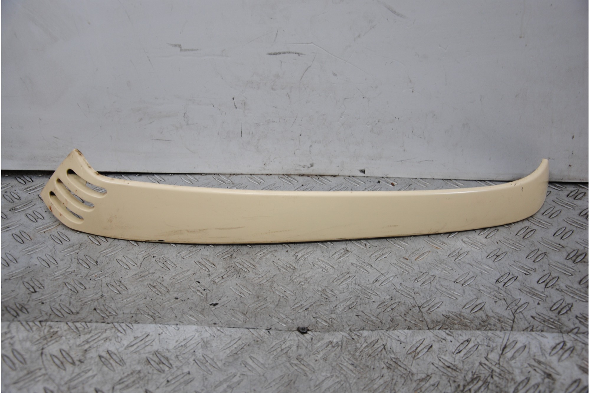 Carena Fianchetto Inferiore DX Piaggio Vespa LX 150 Dal 2012 al 2013  1674806967295