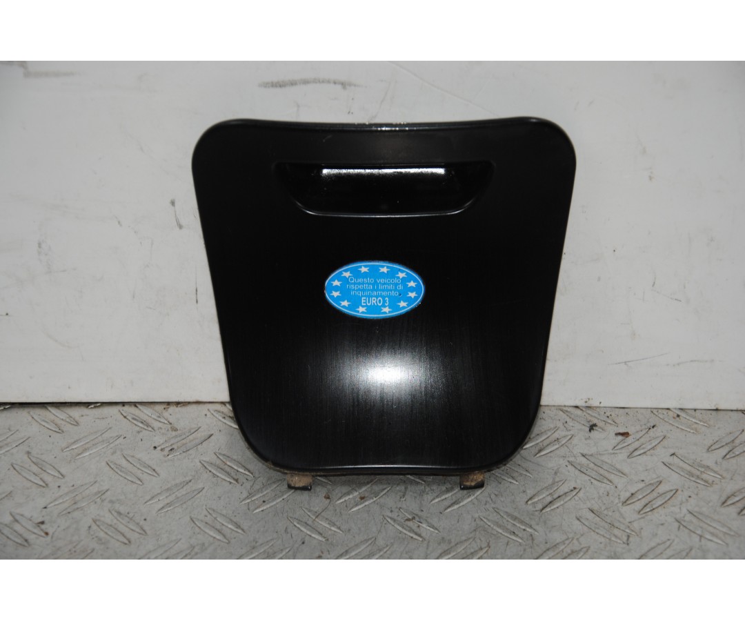 Carena Tappo Ispezione Piaggio Vespa S 125 dal 2007 al 2012 1674811276849 Carena Tappo Ispezione Piaggio Vespa S 125 dal 2007 al 2012 1674811276849