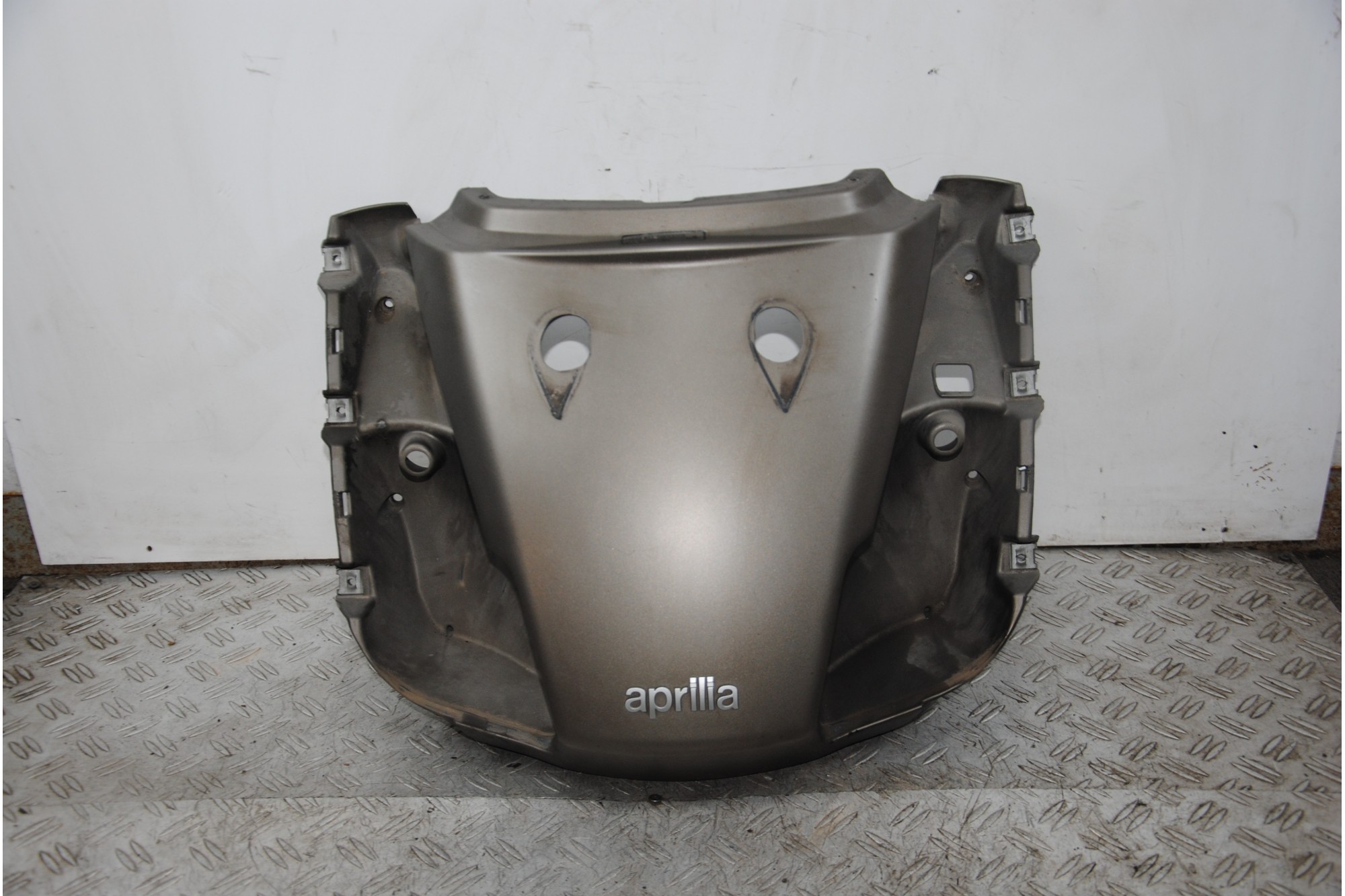 Carena Congiunzione Fianchetti Posteriore Aprilia Atlantic 200 Dal 2002 al 2011  1675158981281