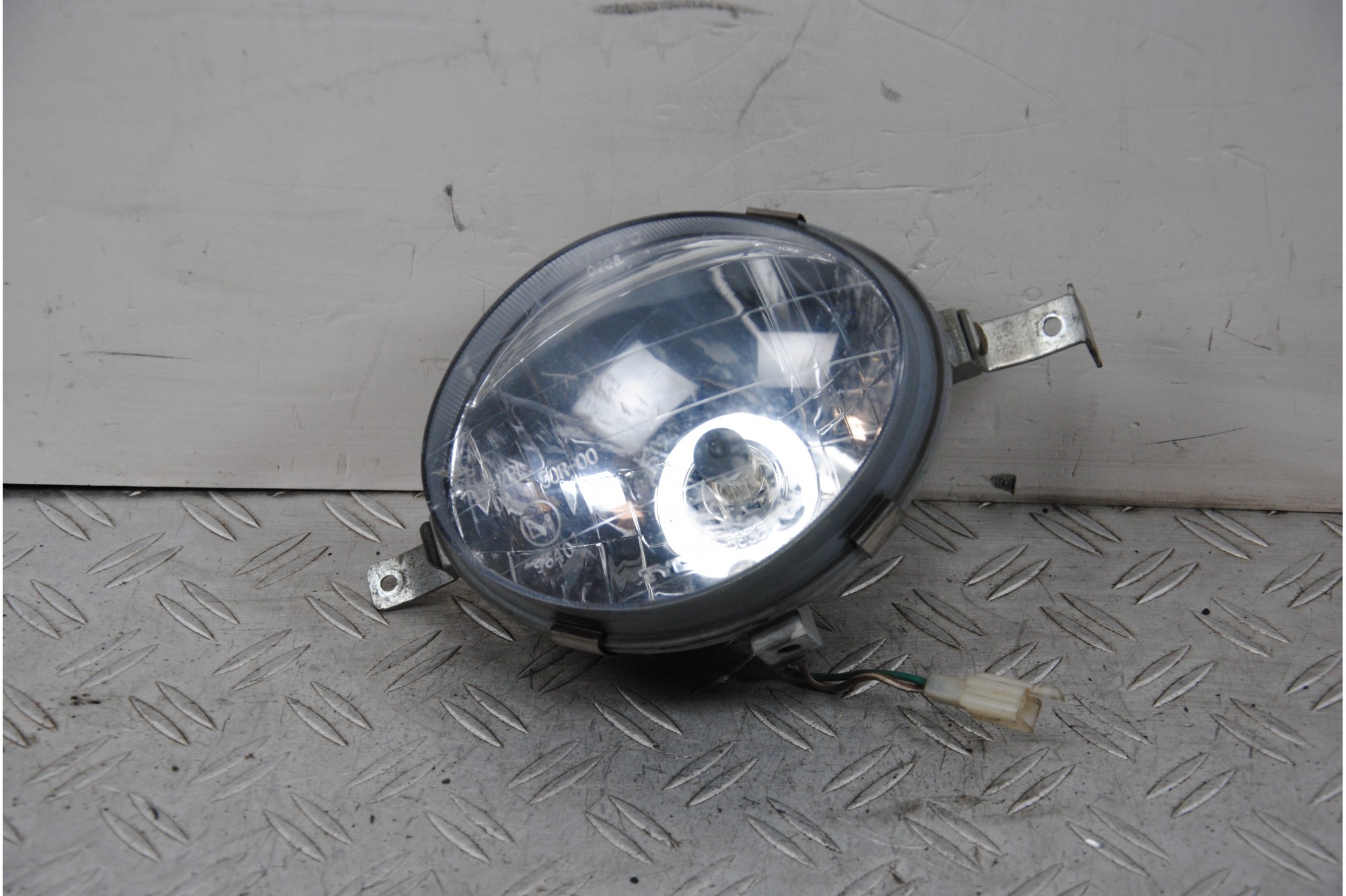 Faro Fanale Anteriore Kymco People 50 / 125 / 150 Dal 1999 al 2005  1675328858955