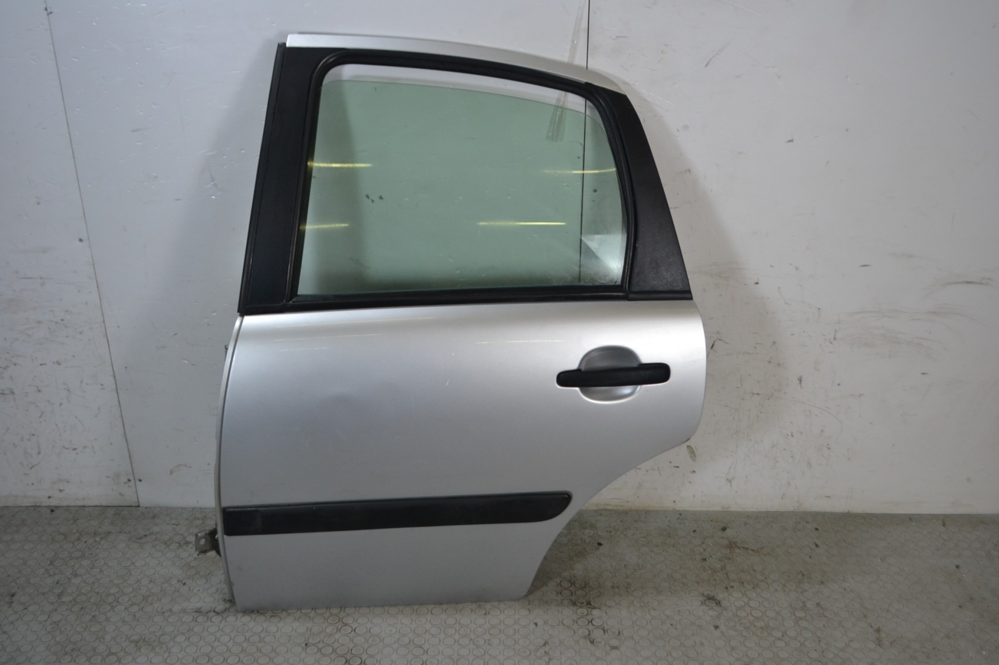 Portiera sportello posteriore SX Citroen C3 Dal 2002 al 2009 Colore grigio argento  1675354063538