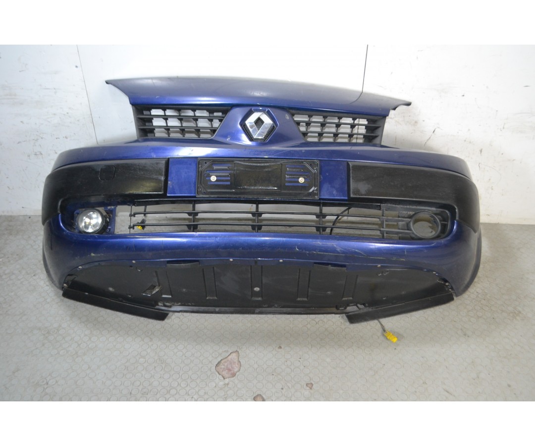 Paraurti Anteriore Renault Scenic II dal 2003 al 2006  1675785622298