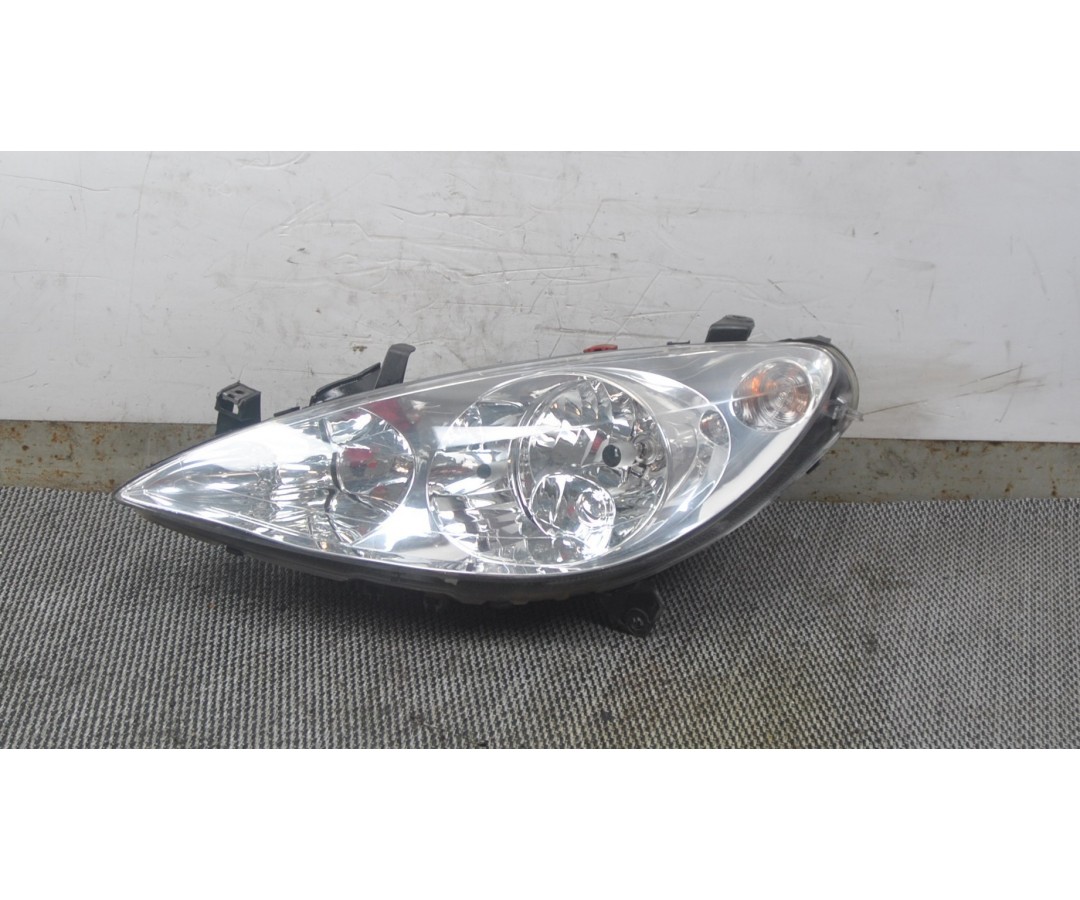 Faro fanale anteriore sinistro Sx Peugeot 307 dal 2005 al 2008 cod : 9634369180 / 89309115 Faro fanale anteriore sinistro Sx Peugeot 307 dal 2005 al 2008 cod : 9634369180 / 89309115