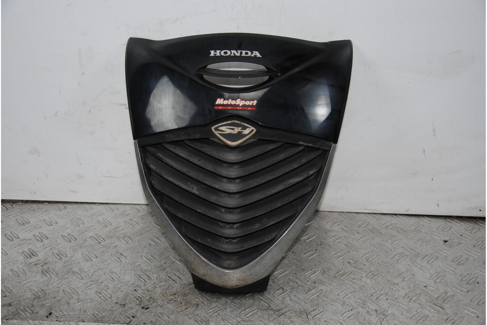 Carena Scudetto Anteriore Honda SH 125 / 150 Dal 2005 al 2008  1675954984806