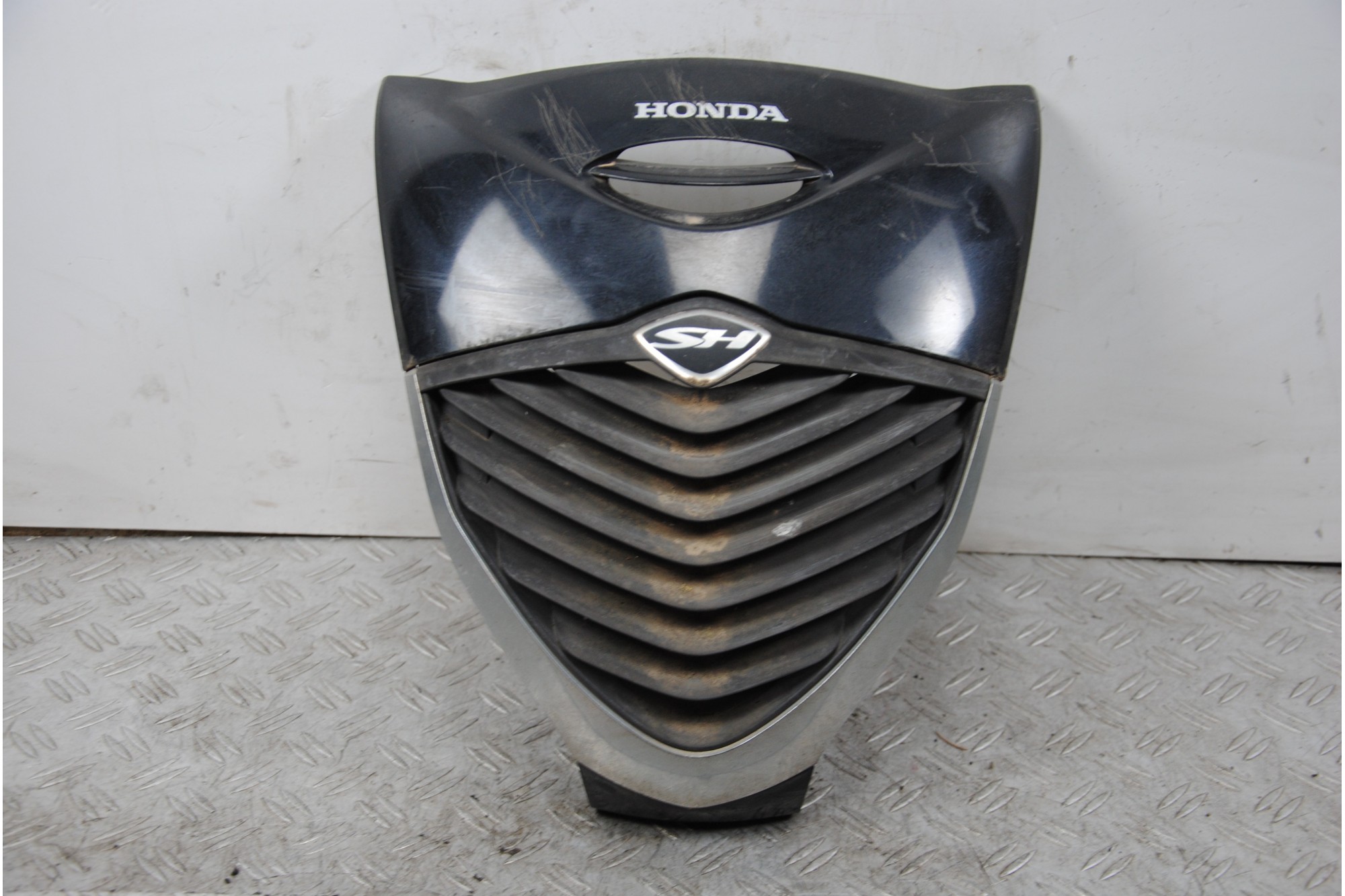 Carena Scudetto Anteriore Honda SH 125 / 150 Dal 2005 al 2008  1675956091526