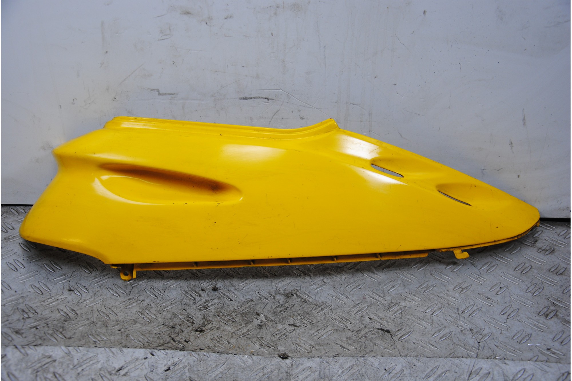 Carena Fianchetto Laterale SX Honda Dio ZX dal 1997 al 2007 COD : 83500-GAHA-0000  1676280212885