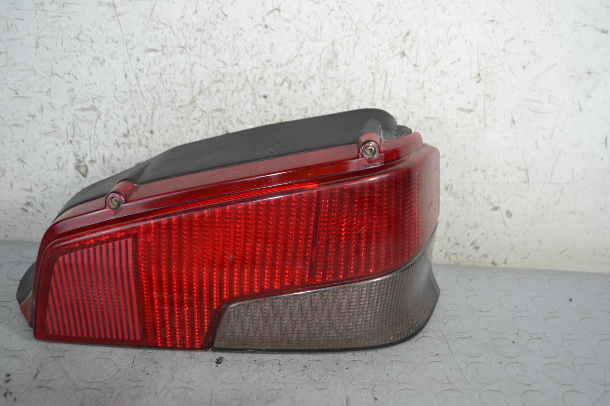 Fanale stop posteriore DX Peugeot 106 Dal 1991 al 1996 Cod 635184  1676304721386