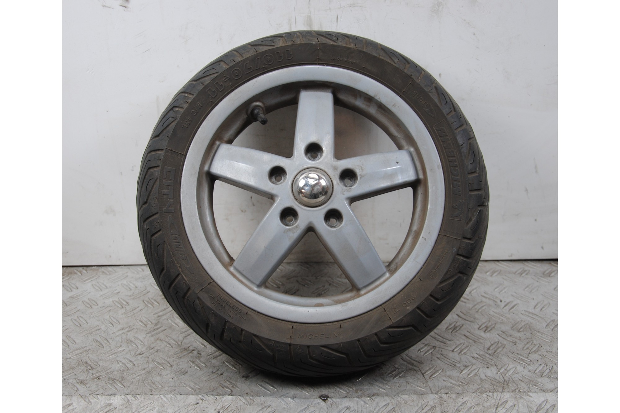 Cerchio Anteriore Piaggio Vespa LX 150 Dal 2005 al 2011  1676390325567
