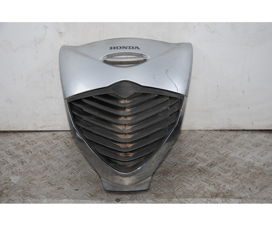 Carena Scudetto Anteriore Honda SH 125 / 150 dal 2005 al 2008 1676650418138 Carena Scudetto Anteriore Honda SH 125 / 150 dal 2005 al 2008 1676650418138