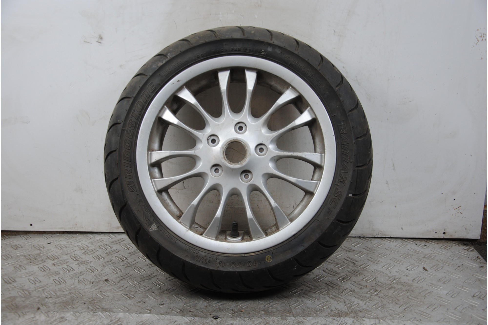 Cerchio Anteriore Vespa Sprint 50 / 125 / 150 dal 2007 al 2011  1676967844224