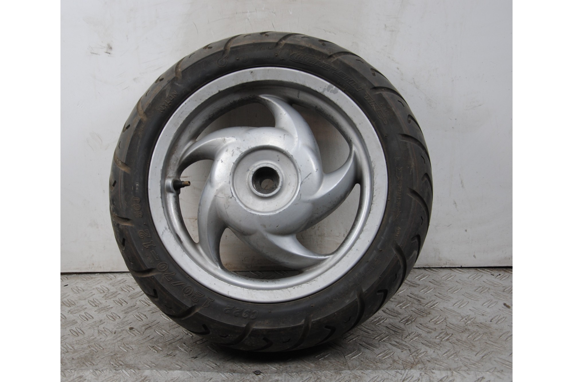 Cerchio Posteriore Piaggio Fly 50 dal 2004 al 2018  1676968883307