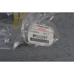 Guarnizione Striscia Meteo Mitsubishi Pajero V80 dal 2006 al 2021 Cod mr523297  1676994776659