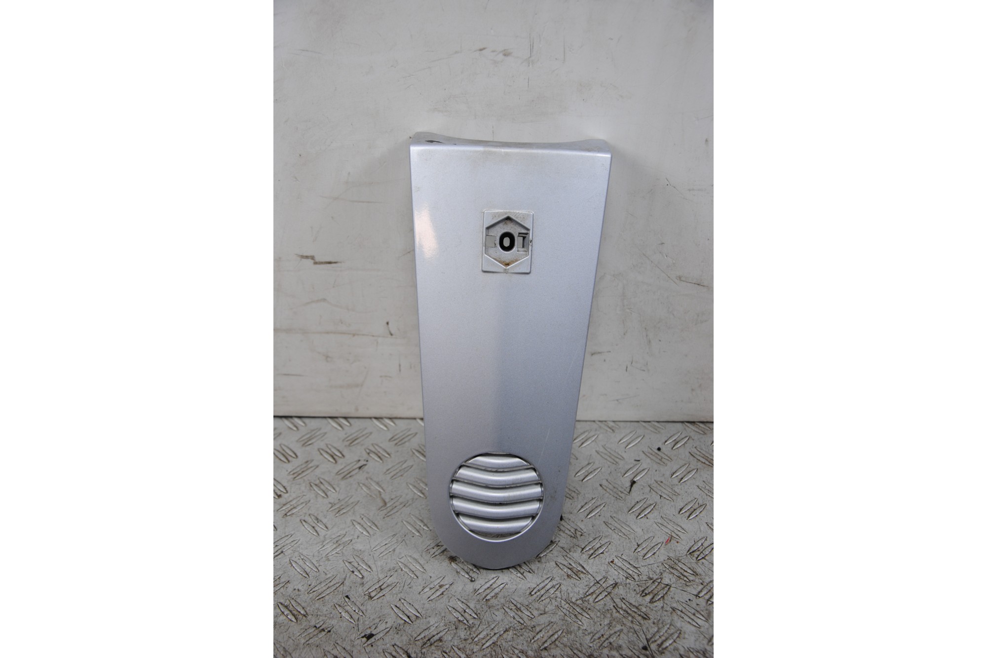 Carena Scudetto Anteriore Piaggio Vespa LX 150 Dal 2005 al 2011  1678101337630