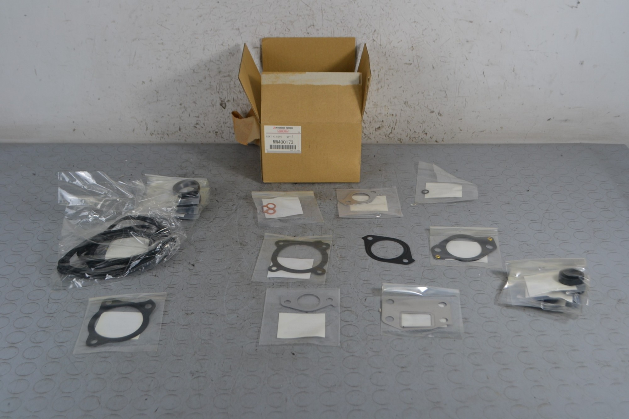 KIT Guarnizioni Mitsubishi Pajero Dal 2007 al 2021 Cod mw400173  1678195557556