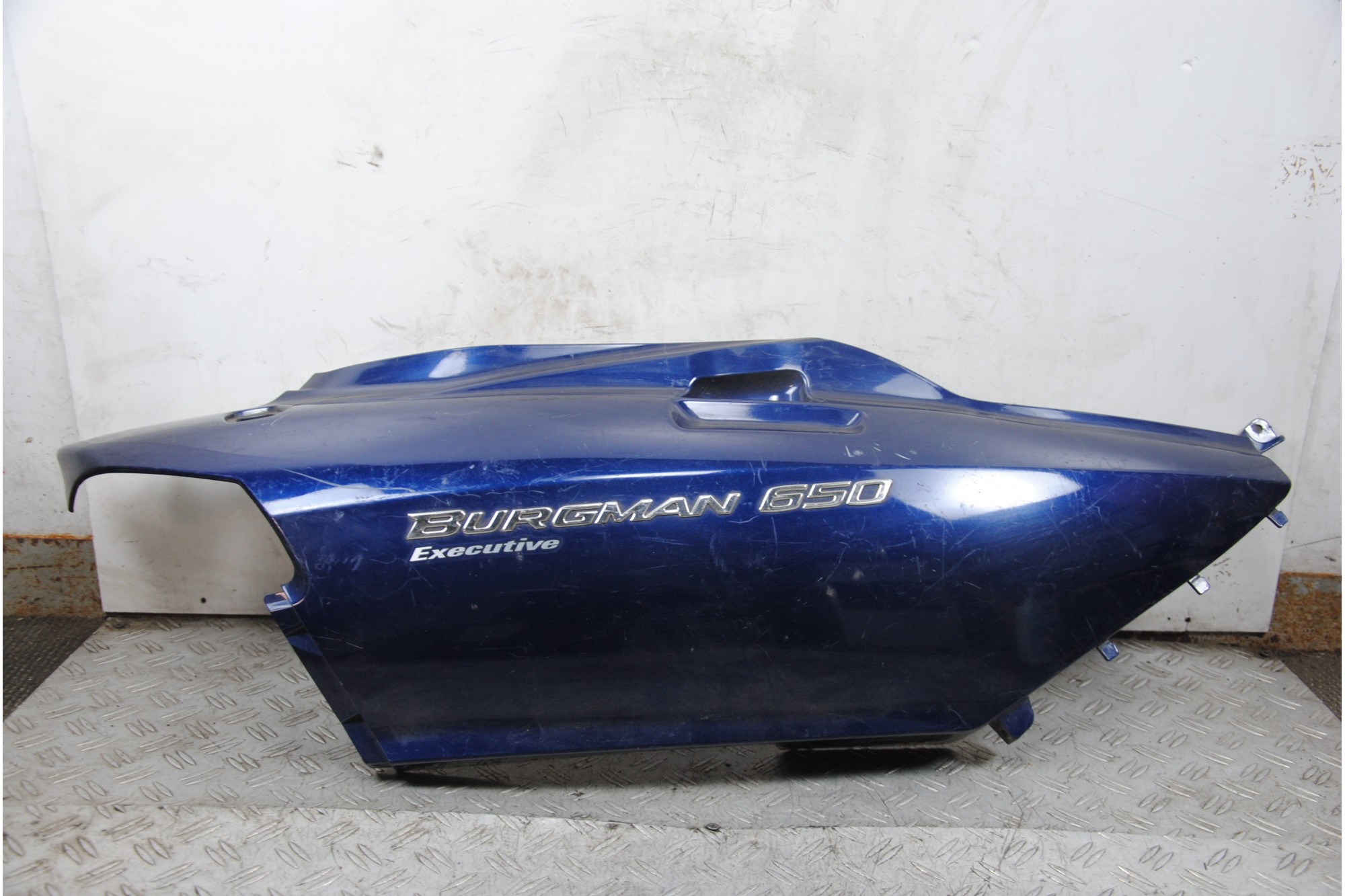 Carena Fianchetto Laterale Posteriore DX Suzuki Burgman AN 650 Executive dal 2006 al 2006  1678266633424