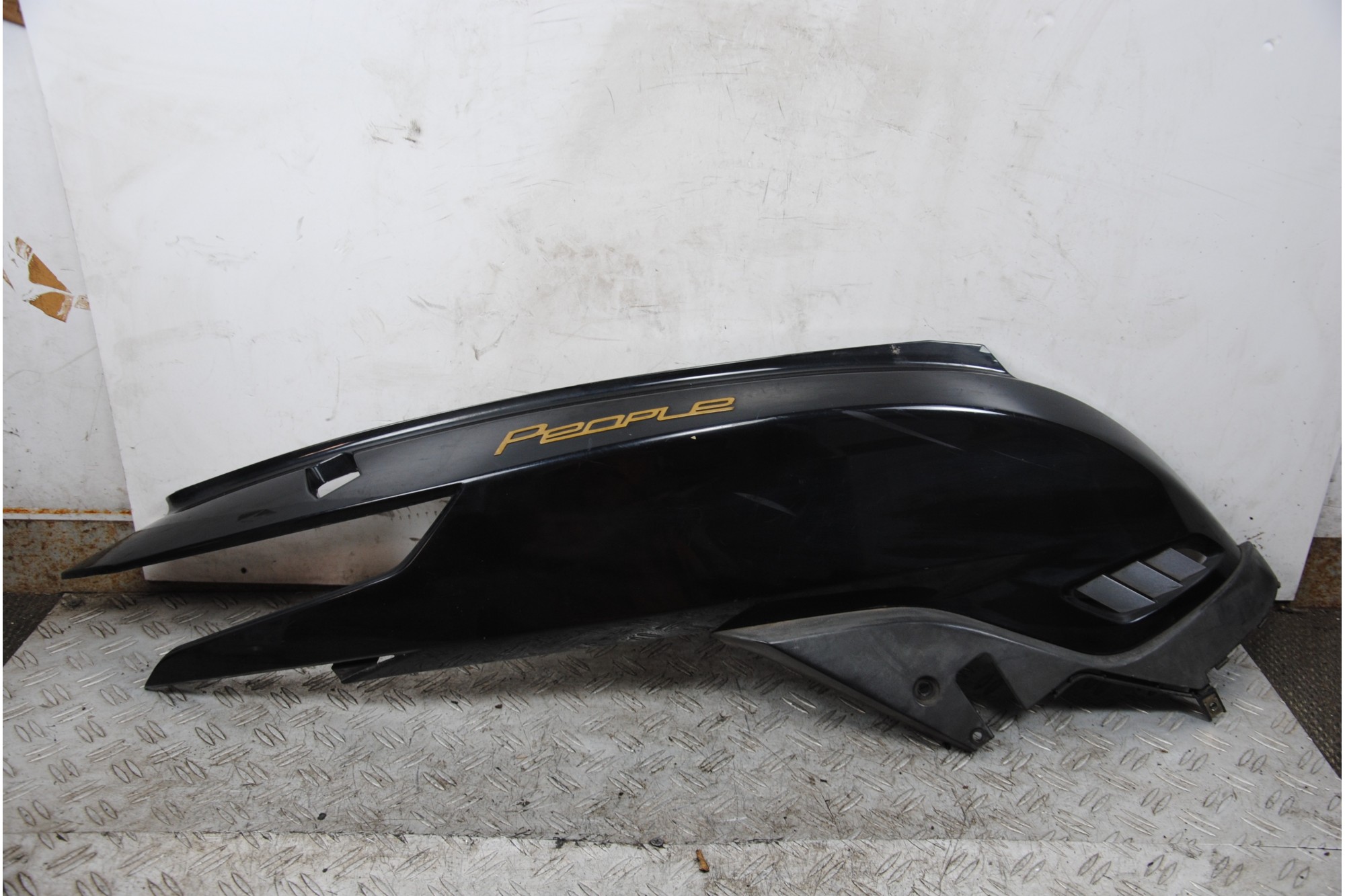 Carena fianchetto Posteriore Destro Kymco People GT 300 Dal 2010 al 2017  1678284941815