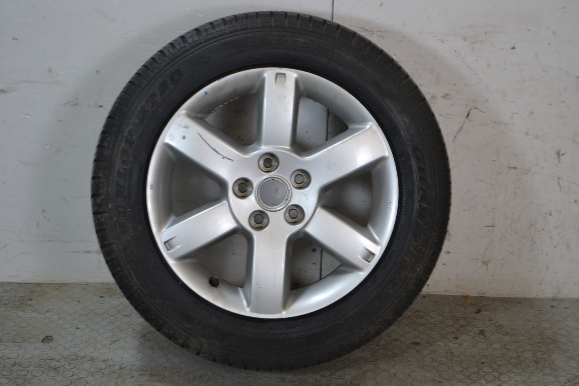 Cerchio e gomma Nissan X-Trail Dal 2001 al 2006 Misura 215/60 R17 96 H M+S Dot 4106 5 fori  1678352346085