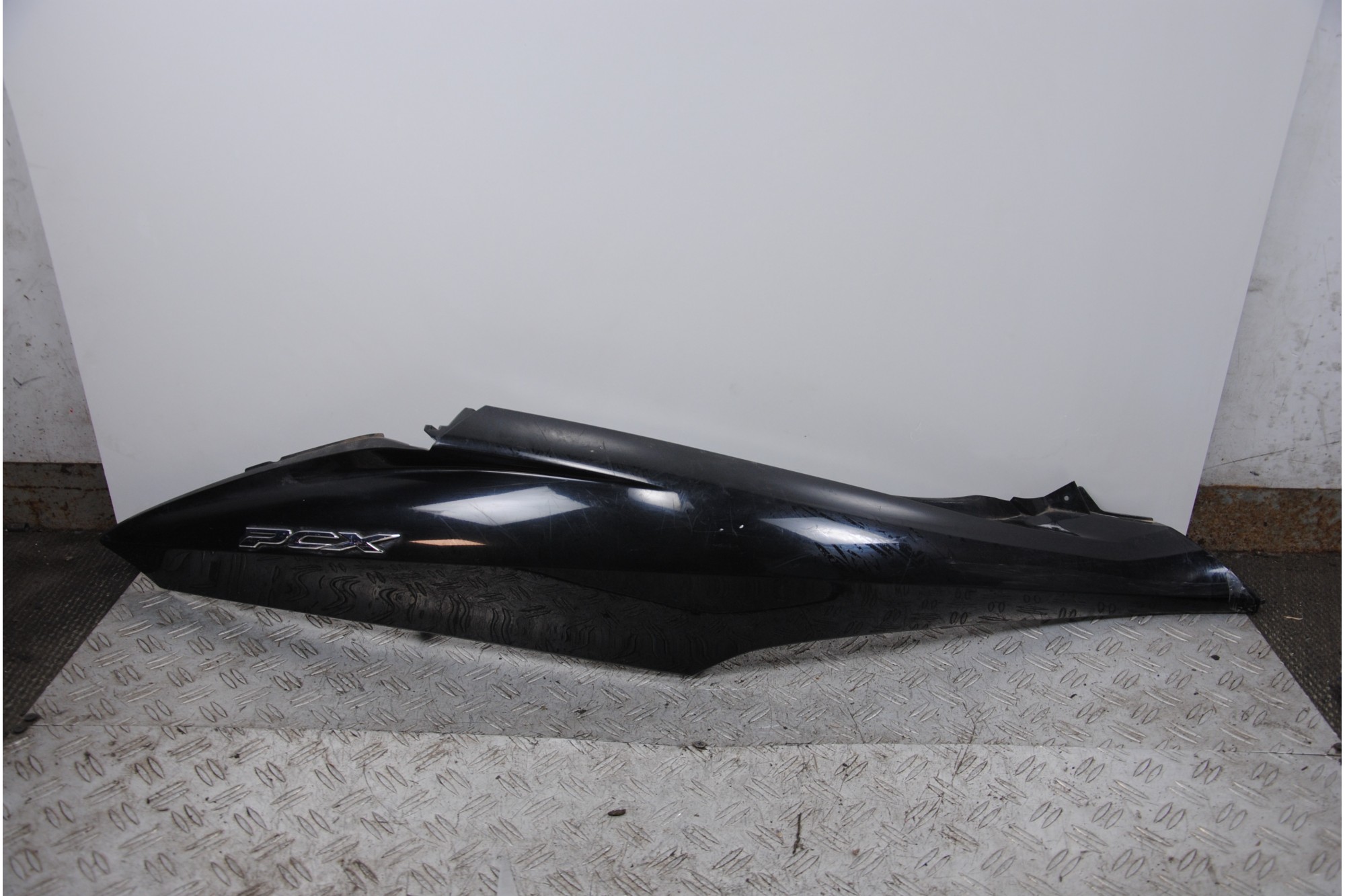 Carena Fianchetto Posteriore Sinistro Honda PCX 125 / 150 dal 2009 al 2016  1678444827799