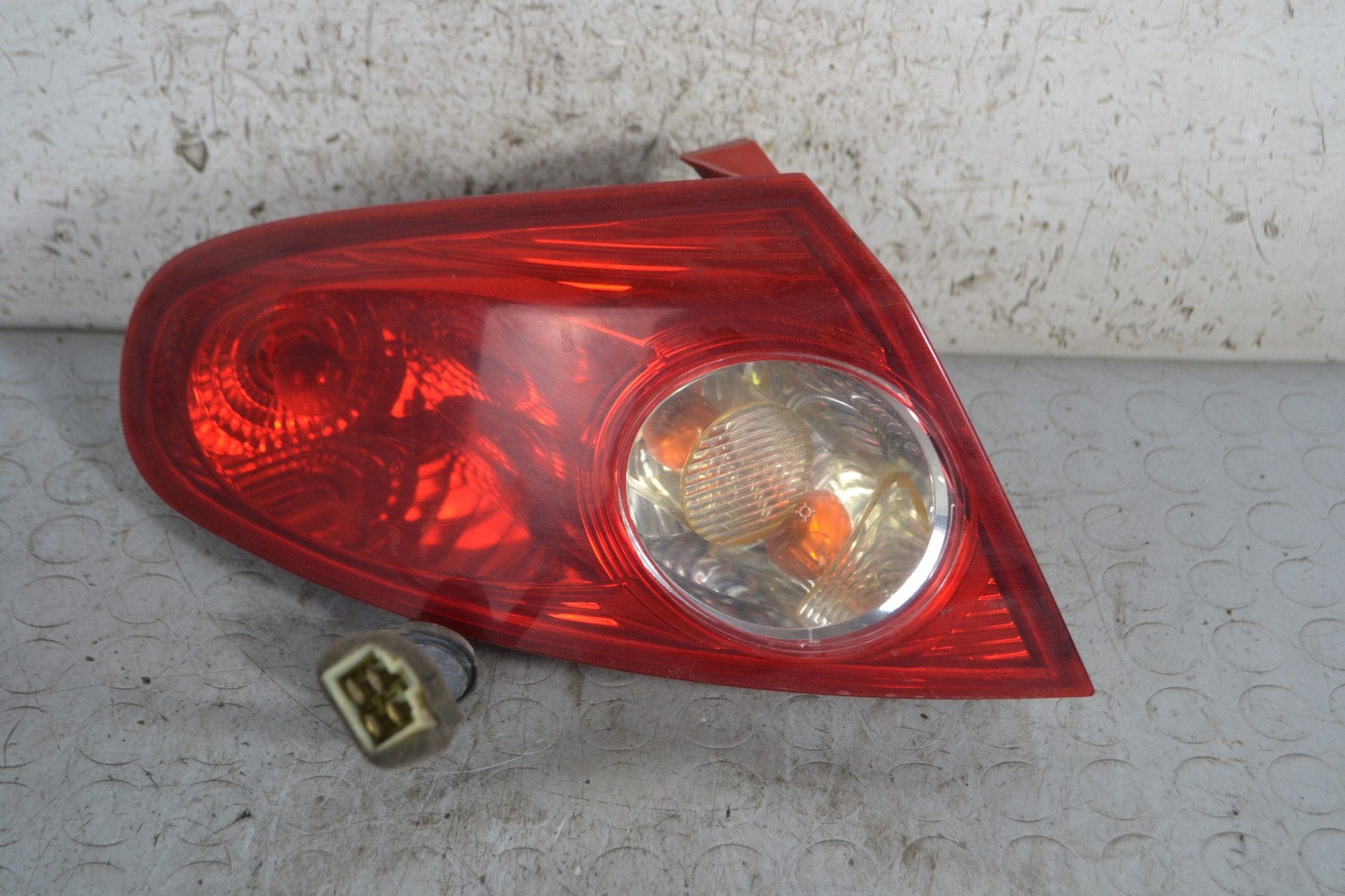 Fanale stop posteriore esterno SX Daewoo-Chevrolet Lacetti Dal 2002 al 2009 Cod 96387724  1678446427072