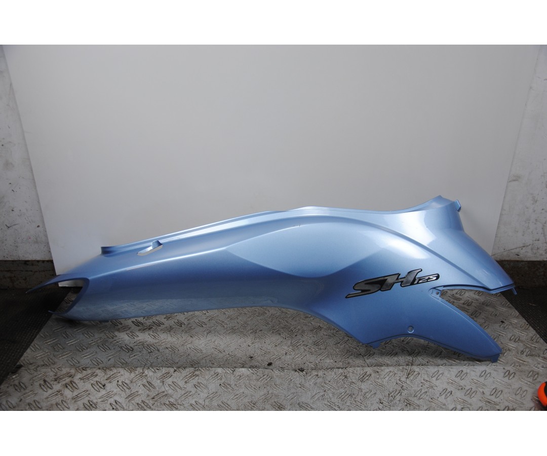 Carena Fianchetto Posteriore Dx Honda Sh 125 / 150 Carb dal 2001 al 2004 1678461392485 Carena Fianchetto Posteriore Dx Honda Sh 125 / 150 Carb dal 2001 al 2004 1678461392485