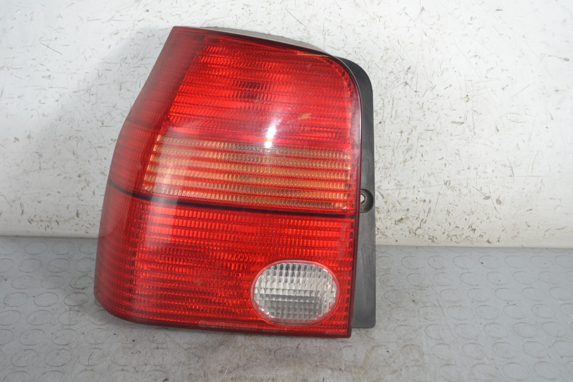 Fanale Stop posteriore SX Seat Arosa Dal 1997 al 2004 Cod 38030748  1678461487570