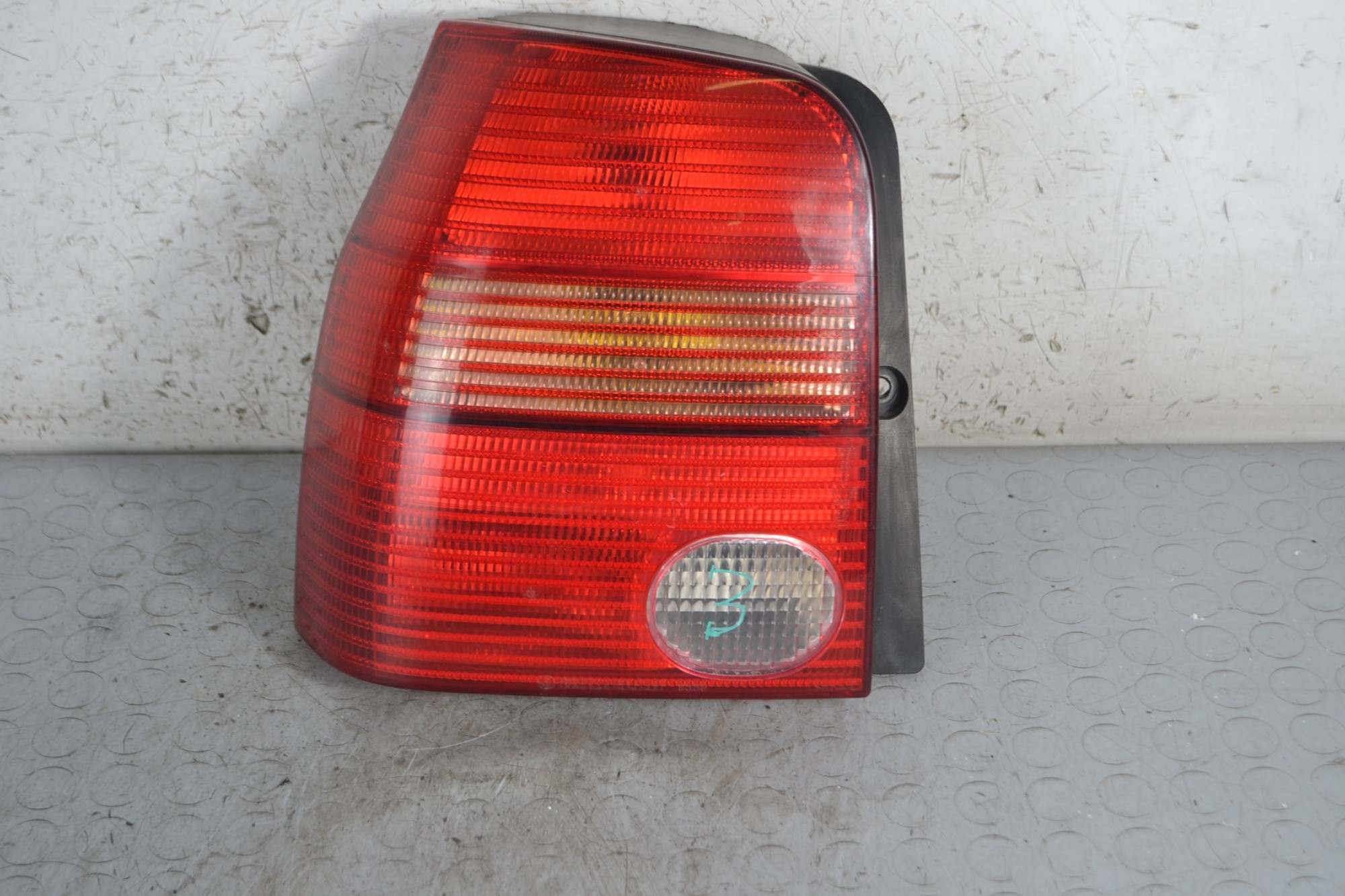 Fanale Stop posteriore SX Seat Arosa Dal 1997 al 2004 Cod 38030748  1678464130831