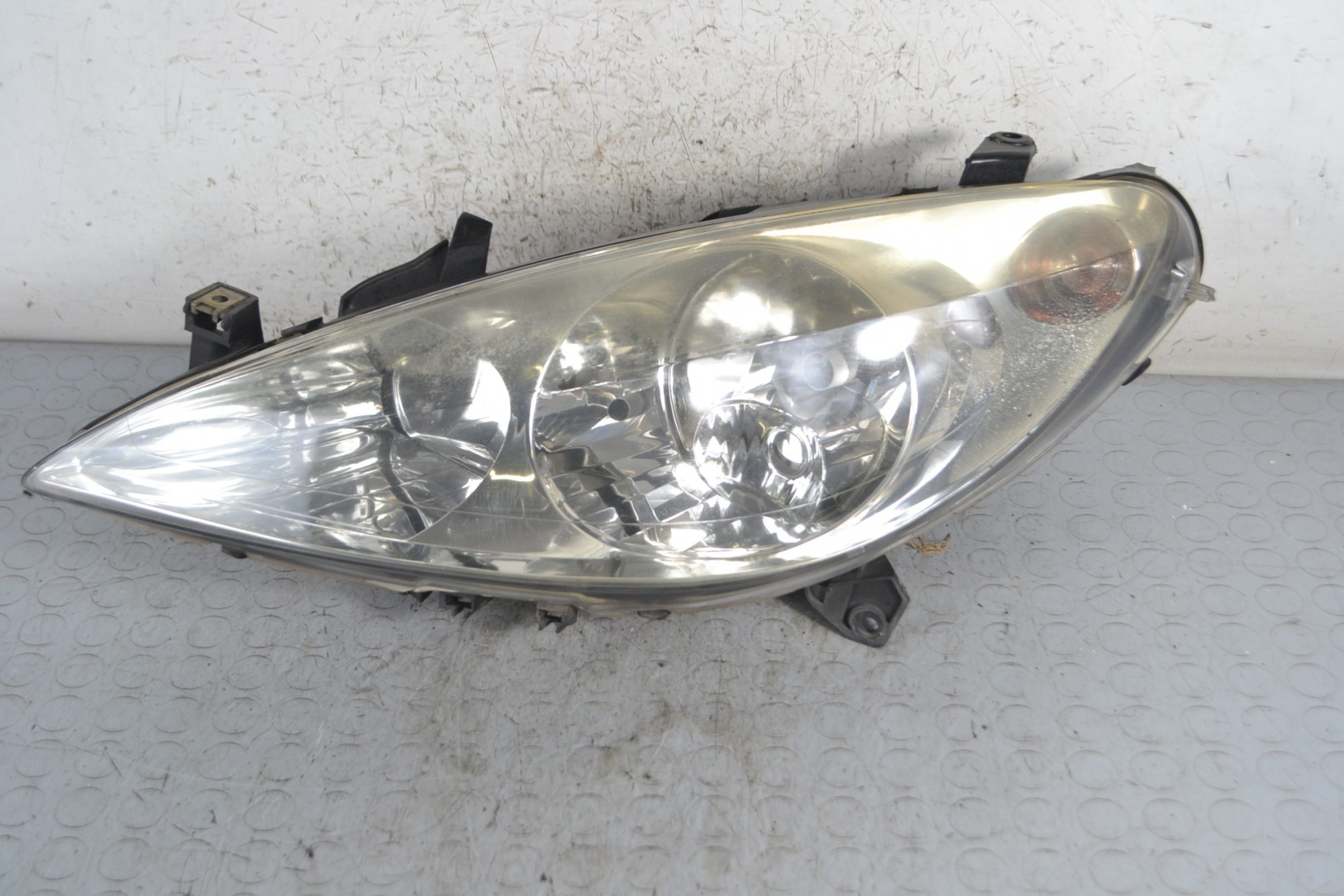 Faro fanale anteriore SX Peugeot 307 SW Dal 2001 al 2009 Cod 9641615380  1678699251103