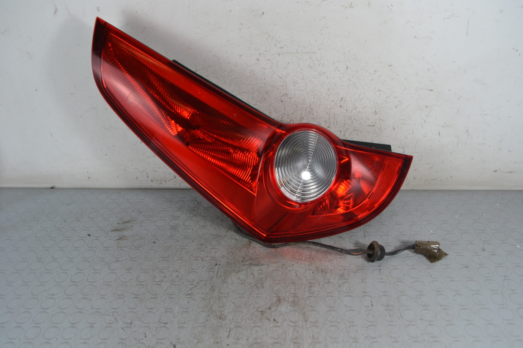 Fanale Stop Posteriore SX Opel Agila B dal 2008 al 2015 Cod 93193683  1678704944075