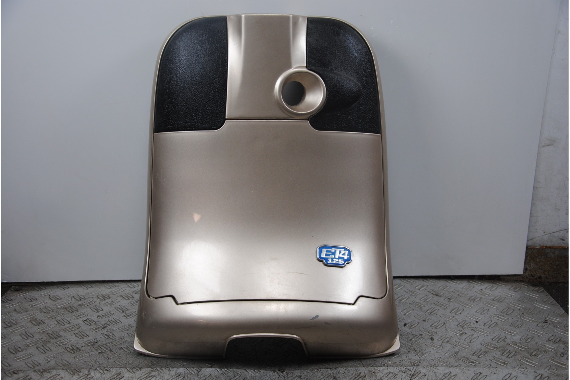 Carena Retroscudo Piaggio Vespa ET2 / ET4 / 50 / 125 / 150 dal 1996 al 2006  1678716050290