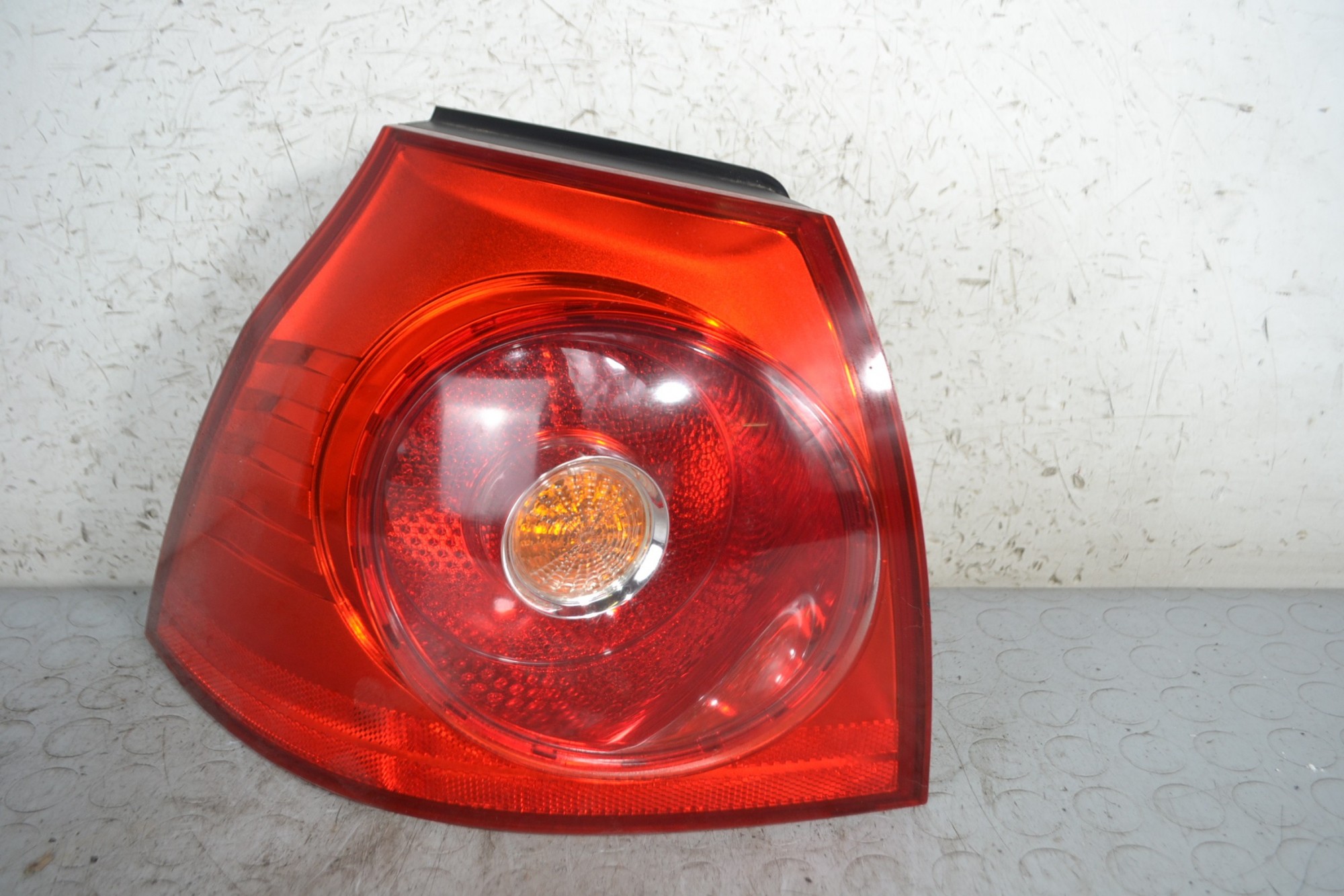 Fanale Stop Posteriore Esterno SX Volkswagen Golf V dal 2003 al 2008 Cod 4vfx-13405-ab  1678721219552
