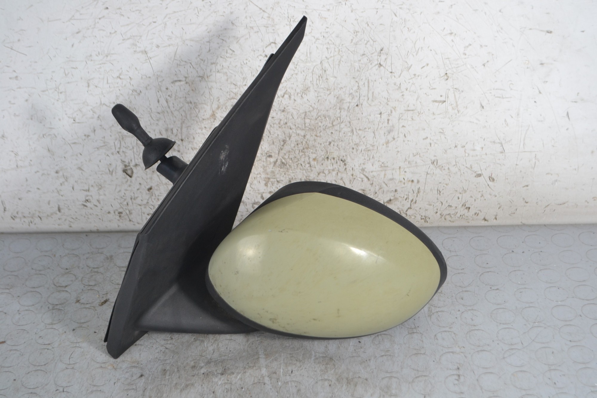 Specchietto retrovisore esterno SX Citroen C1 dal 2005 al 2012 Cod 8153YW  1678724105883