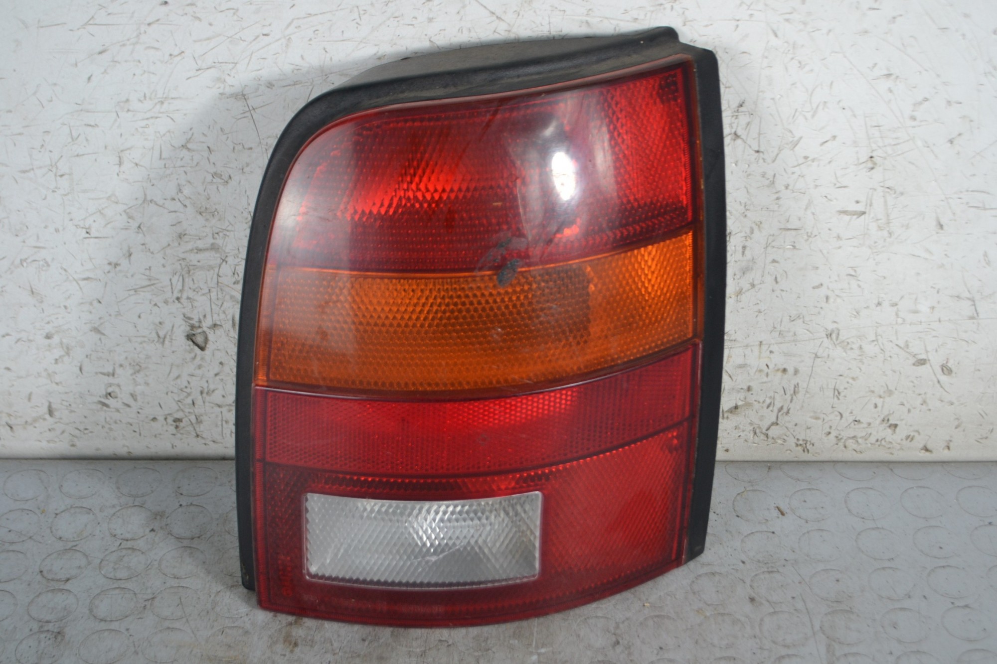 Fanale stop posteriore DX Nissan Micra K11 Dal 1992 al 2002 Cod 265505F301  1678780421156