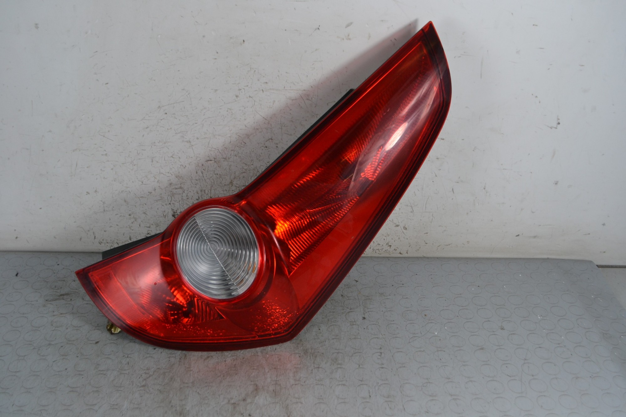 Fanale Stop Posteriore DX Opel Agila B dal 2008 al 2015 Cod 93193680  1678786948909