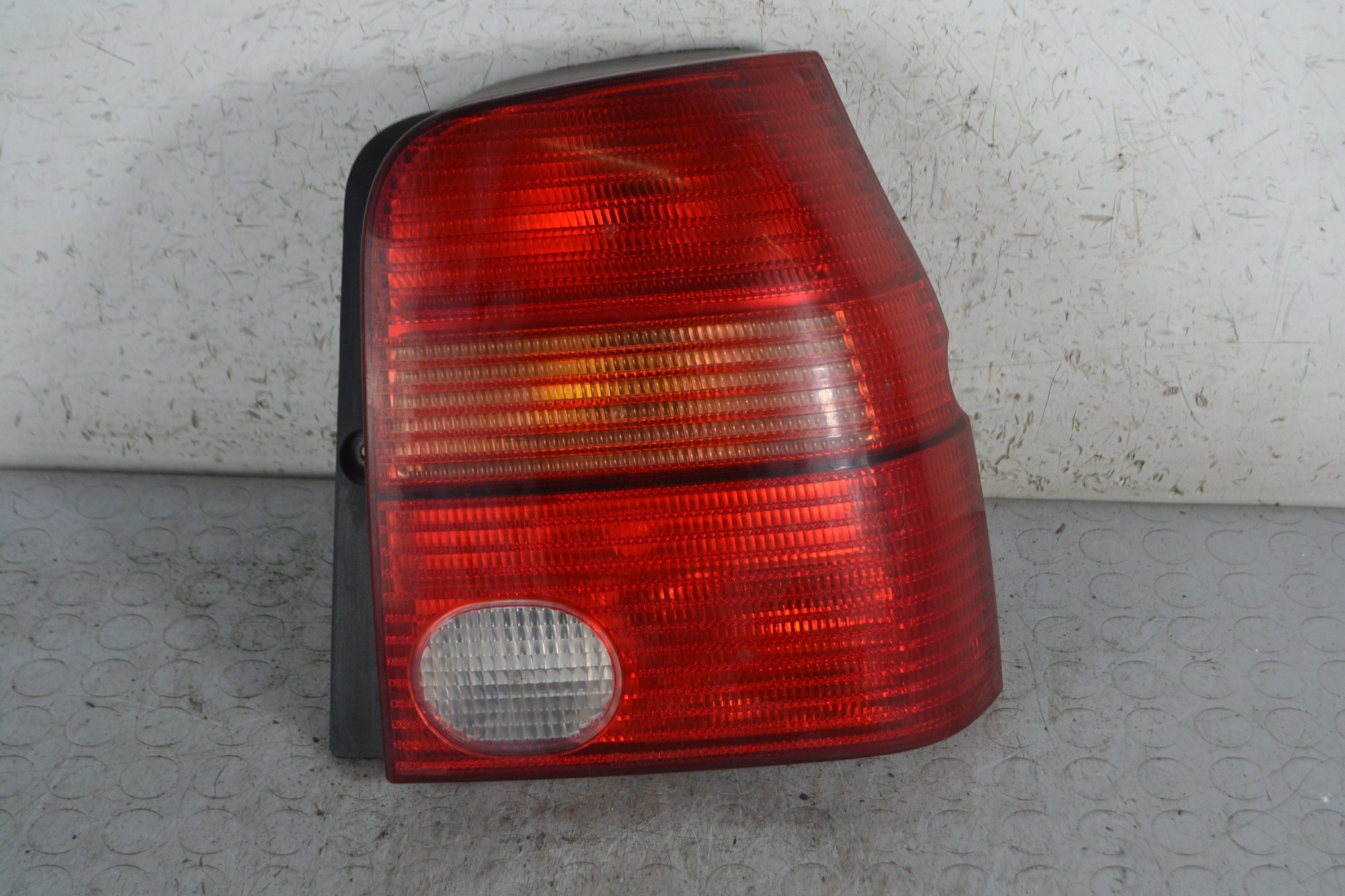 Fanale stop posteriore DX Volkswagen Lupo Dal 1998 al 2005 Cod 6X0945096E  1678805781494