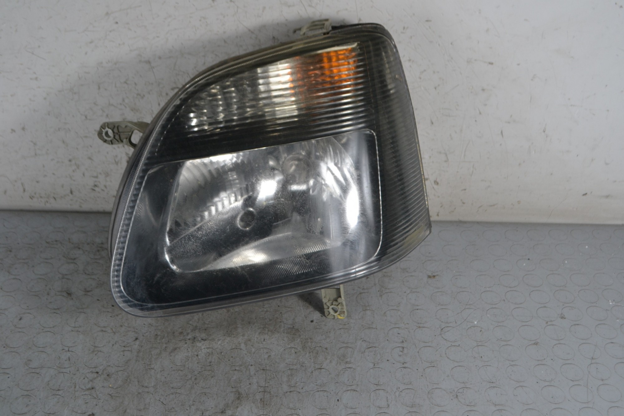 Faro Anteriore SX Opel Agila A dal 2000 al 2007 Cod 9212210  1678809675232
