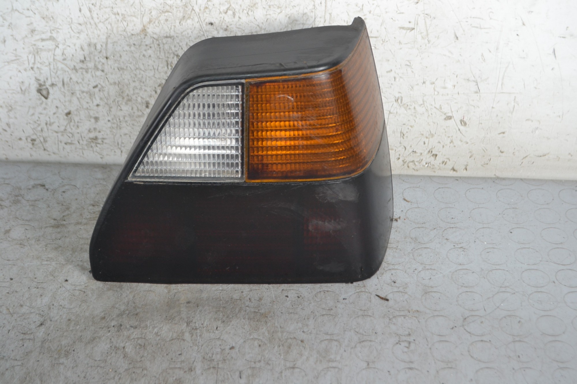 Fanale Stop Posteriore DX Volkswagen Golf II dal 1987 al 1992 Cod 191945258  1678895427715