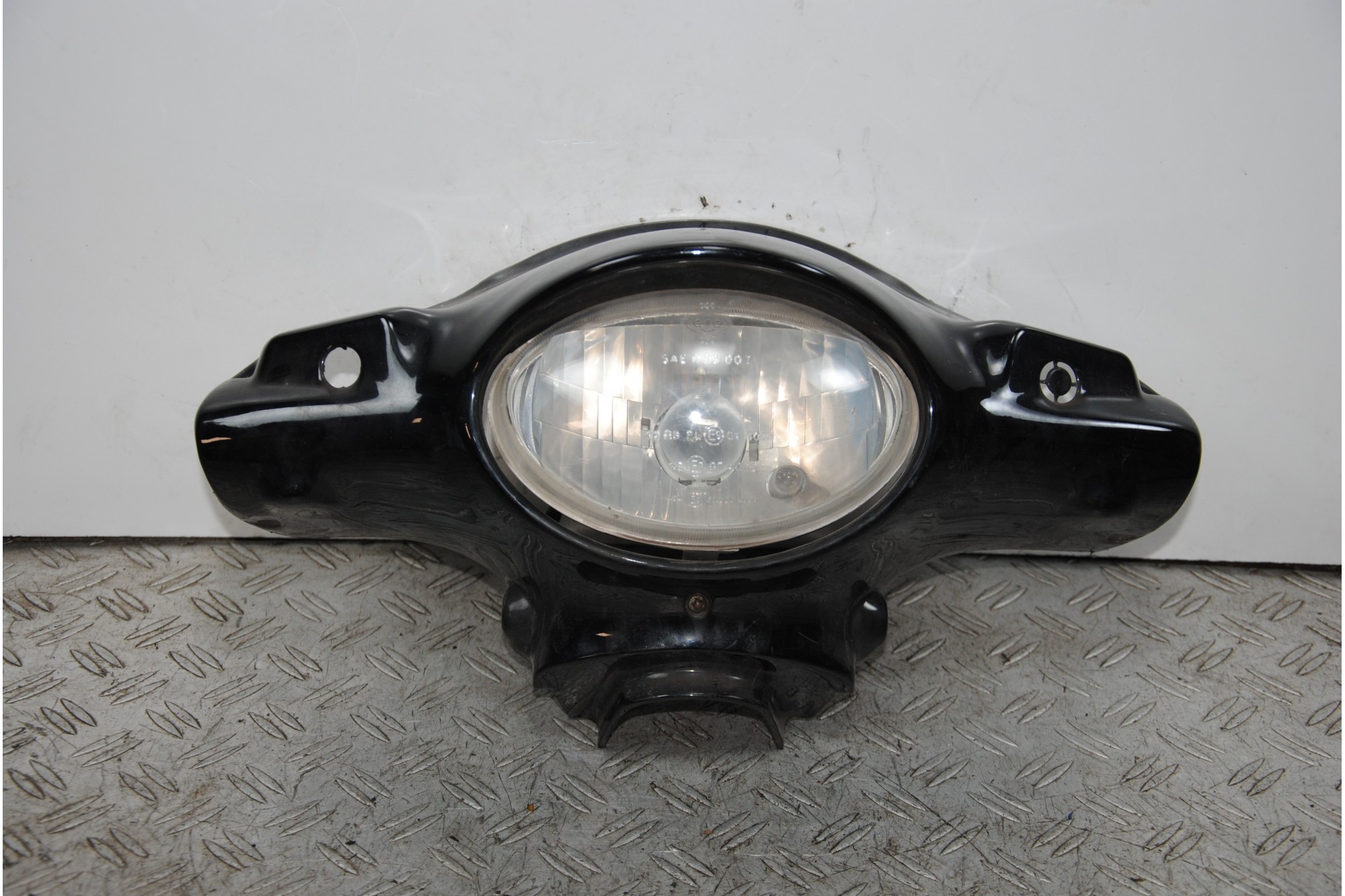 Carena Portafaro Con Faro Aprilia Scarabeo 100 2T dal 1999 al 2002  1678983234751