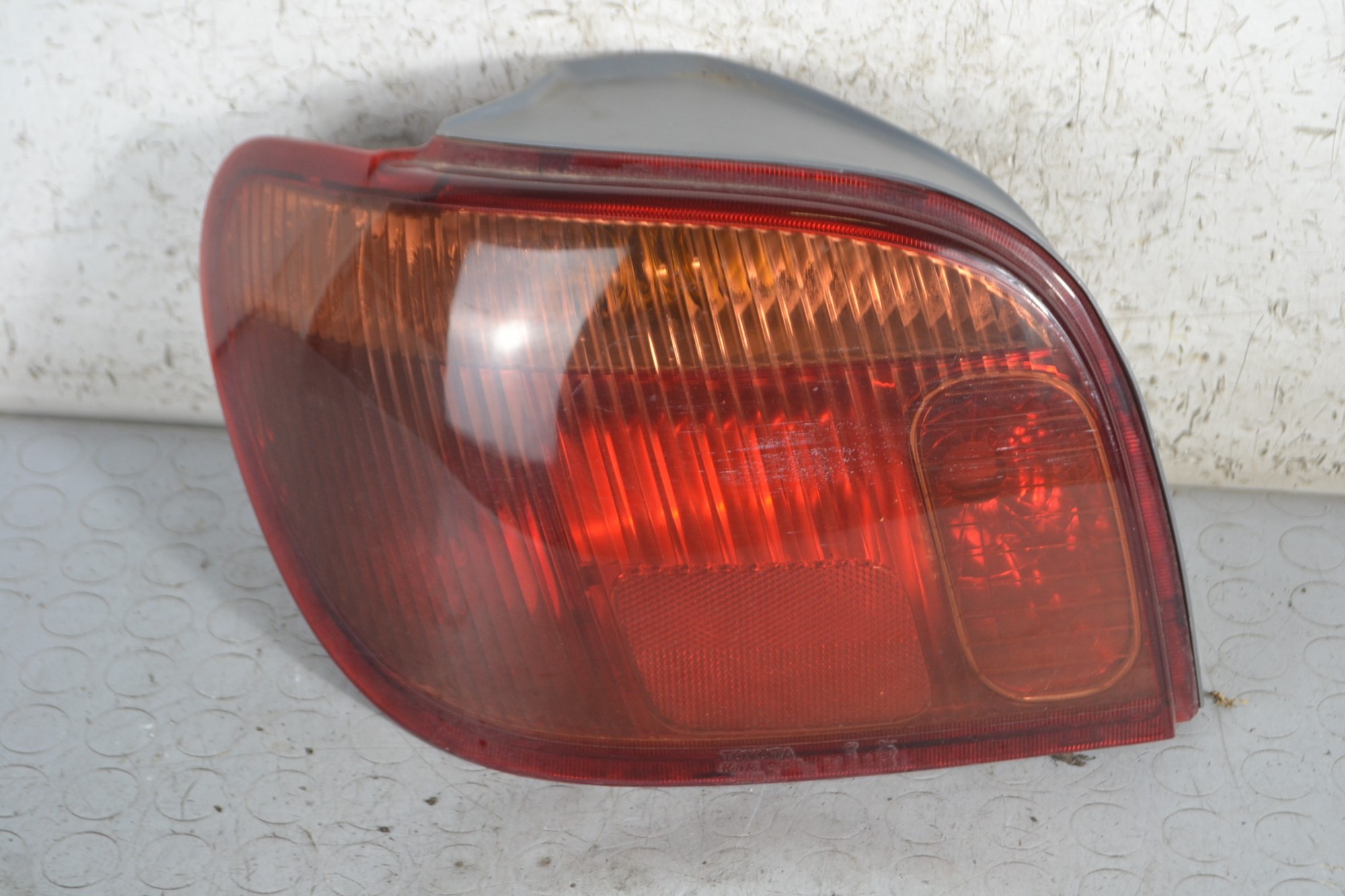 Fanale Stop Posteriore SX Toyota Yaris dal 2003 al 2005 Cod 815610D070  1679050800459